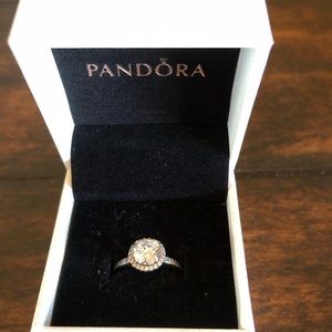 Pandora Classic Elegance Ring size 5